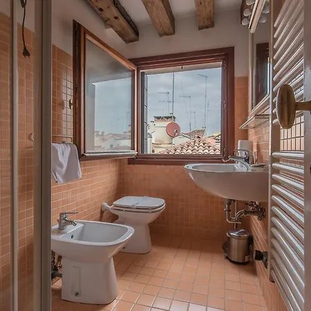 Ca' Roberta Apartament *